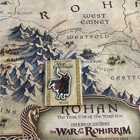 Lord of the Rings 2024 13x23 poster + all 3 Character pins NEW - Picture 3 of 9